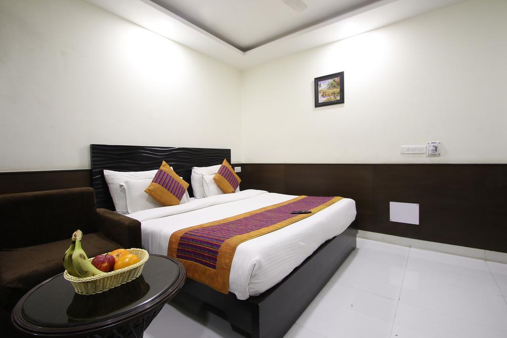 Hotel Hill Palace -Near Karol Bagh Metro Station Delhi  Dış mekan fotoğraf