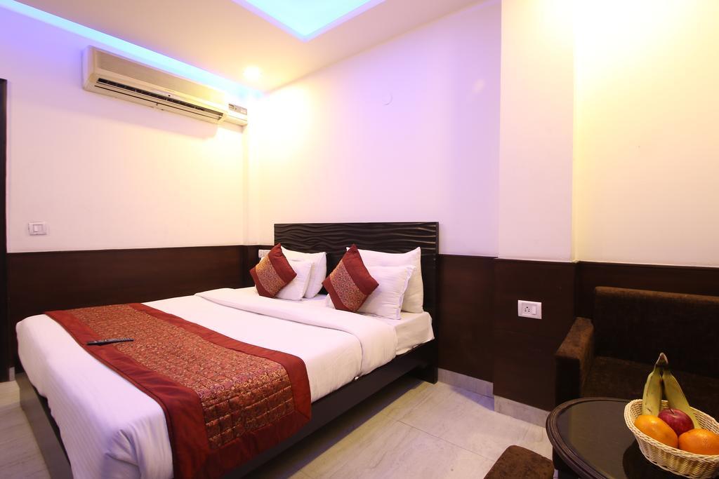 Hotel Hill Palace -Near Karol Bagh Metro Station Delhi  Dış mekan fotoğraf