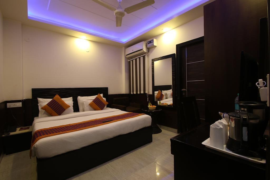 Hotel Hill Palace -Near Karol Bagh Metro Station Delhi  Dış mekan fotoğraf