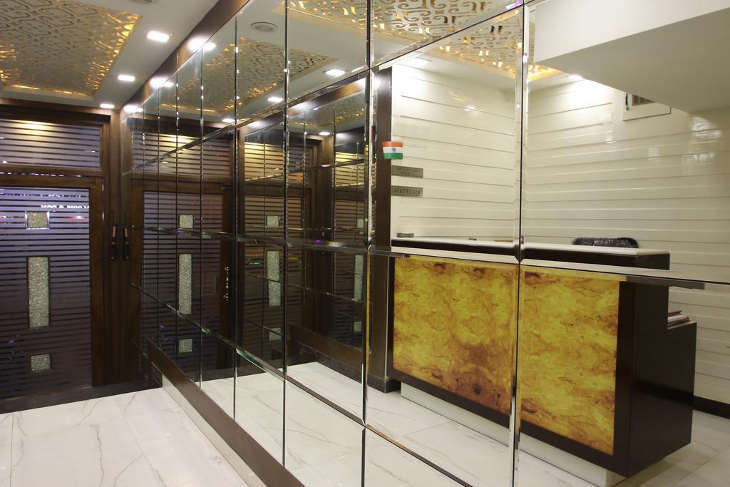 Hotel Hill Palace -Near Karol Bagh Metro Station Delhi  Dış mekan fotoğraf