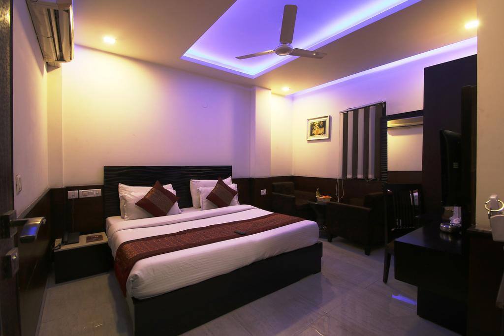 Hotel Hill Palace -Near Karol Bagh Metro Station Delhi  Dış mekan fotoğraf