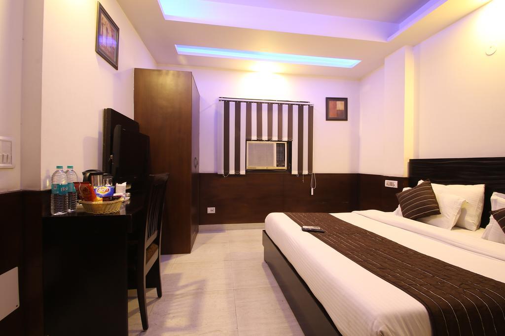 Hotel Hill Palace -Near Karol Bagh Metro Station Delhi  Dış mekan fotoğraf