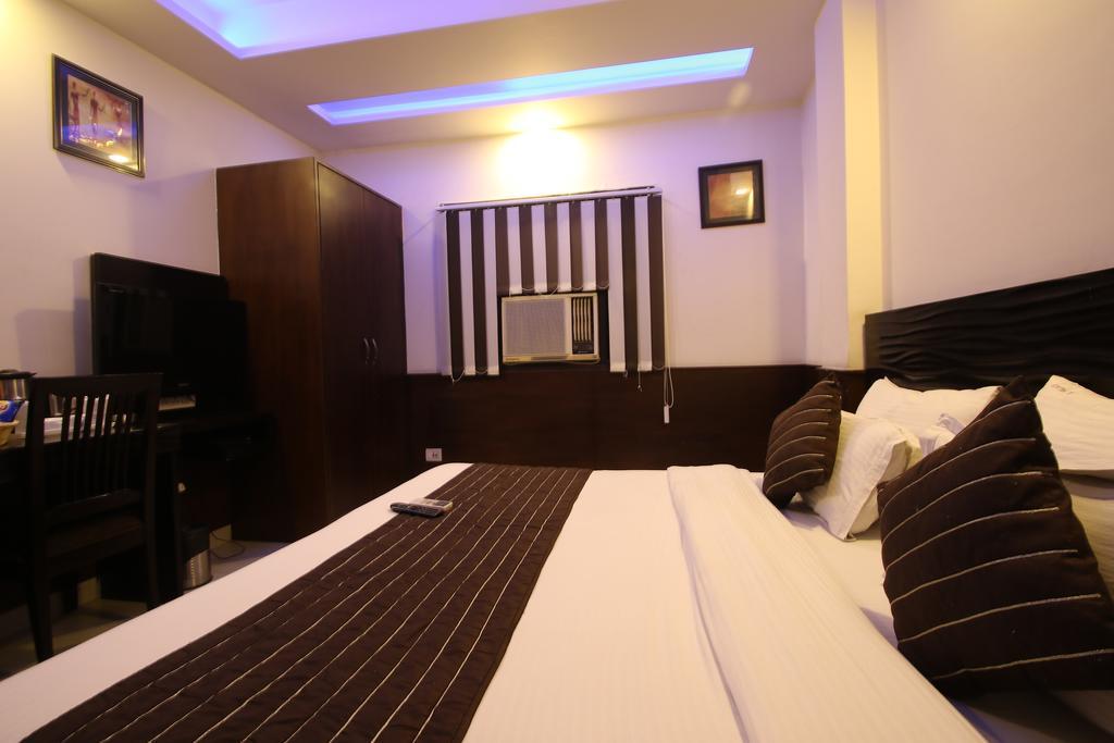 Hotel Hill Palace -Near Karol Bagh Metro Station Delhi  Dış mekan fotoğraf