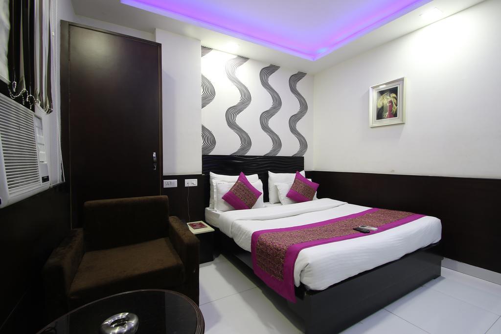 Hotel Hill Palace -Near Karol Bagh Metro Station Delhi  Dış mekan fotoğraf